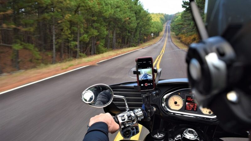 Faire le bon choix entre moto électrique et moto à essence